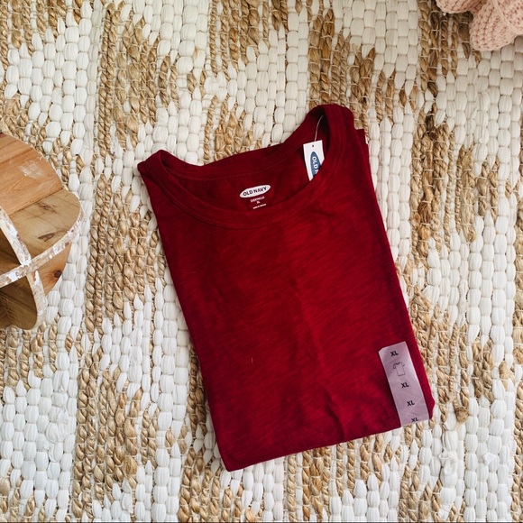 Tops - SOLD~NWT Tee~